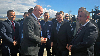 Правителството ще приеме на неприсъствено заседание вторник да бъде ден