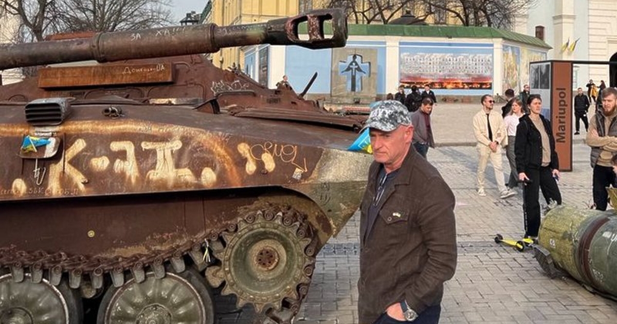 Американският сенатор от Аризона Марк Кели посети наскоро Украйна. По