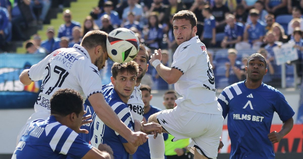 Левски отново направи малко чудо и стигна до 3:3 със