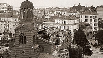 На 15 април 2025 г от 17 30 ч в изложбена