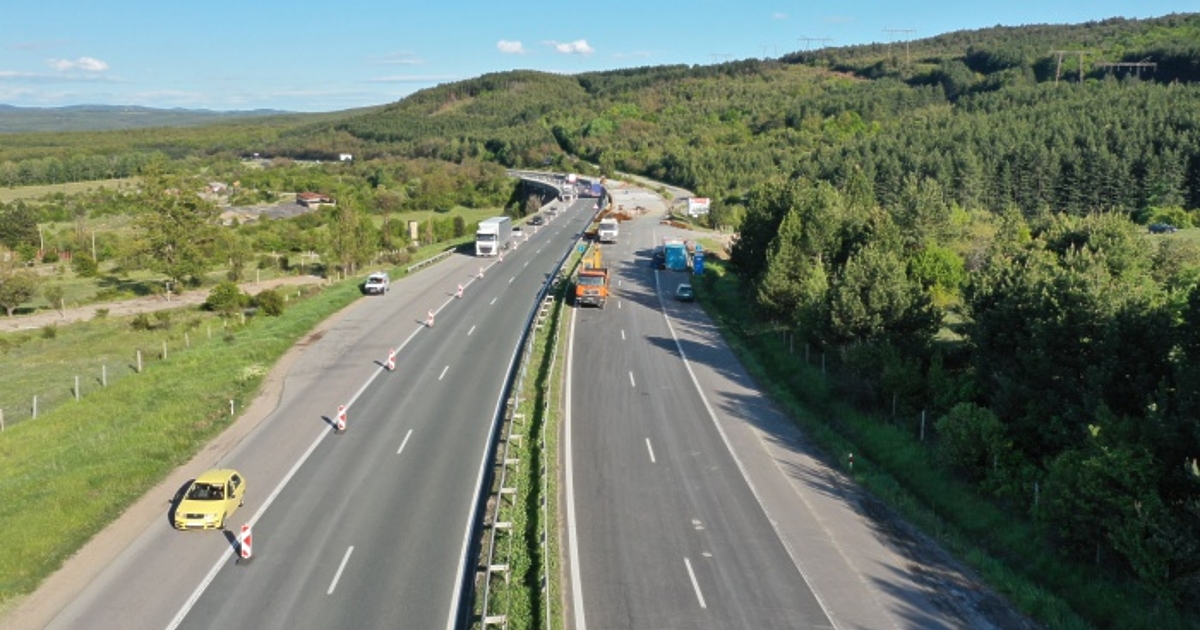 Двама души – мъж и жена, са загинали на място