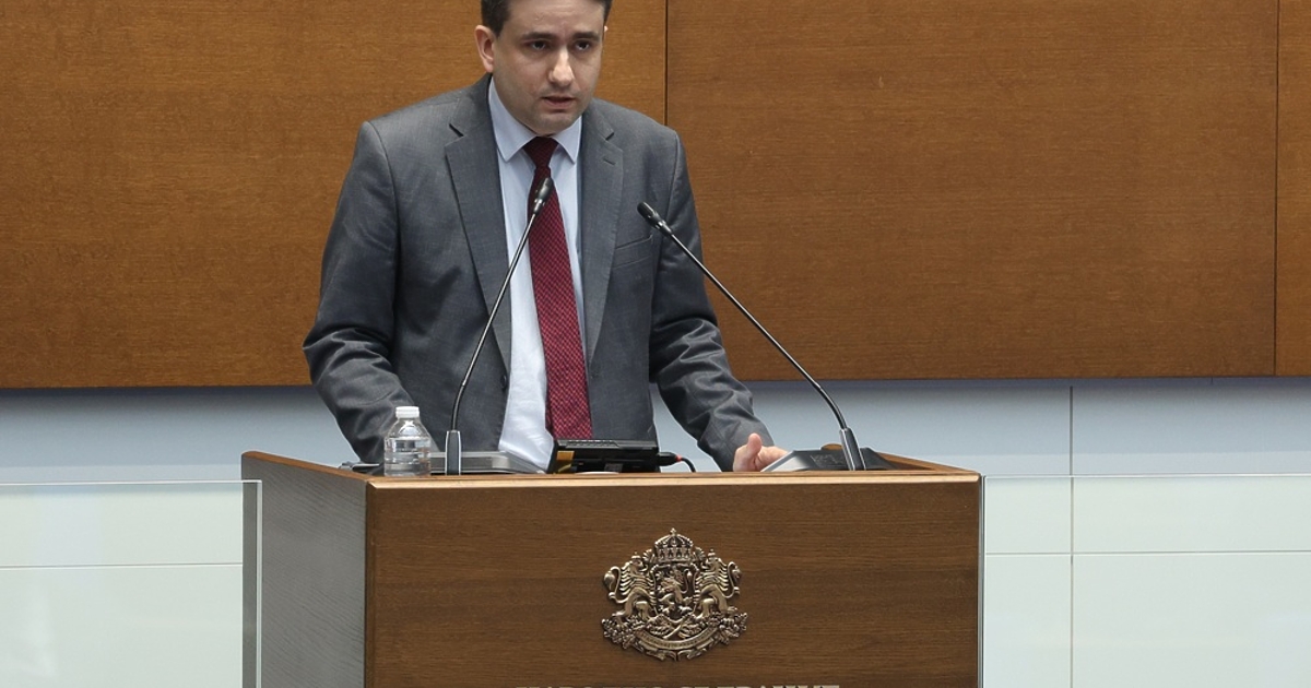 Вече официално народният представител от ПП-ДБ Божидар Божанов е с