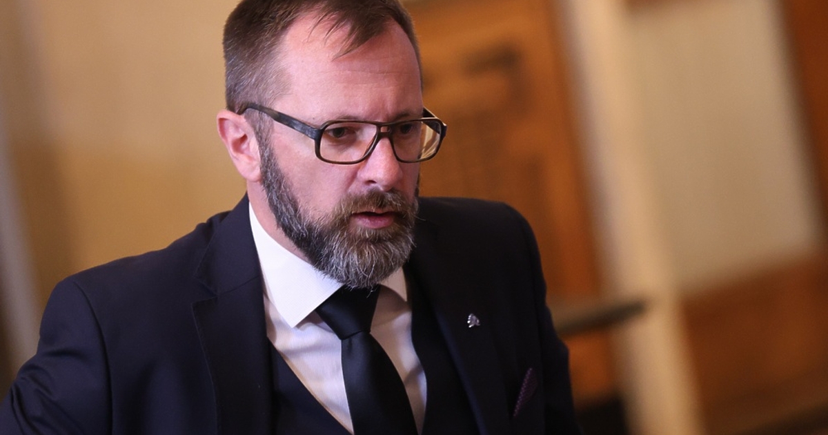 Министърът на регионалното развитие и благоустройството Иван Иванов да освободи