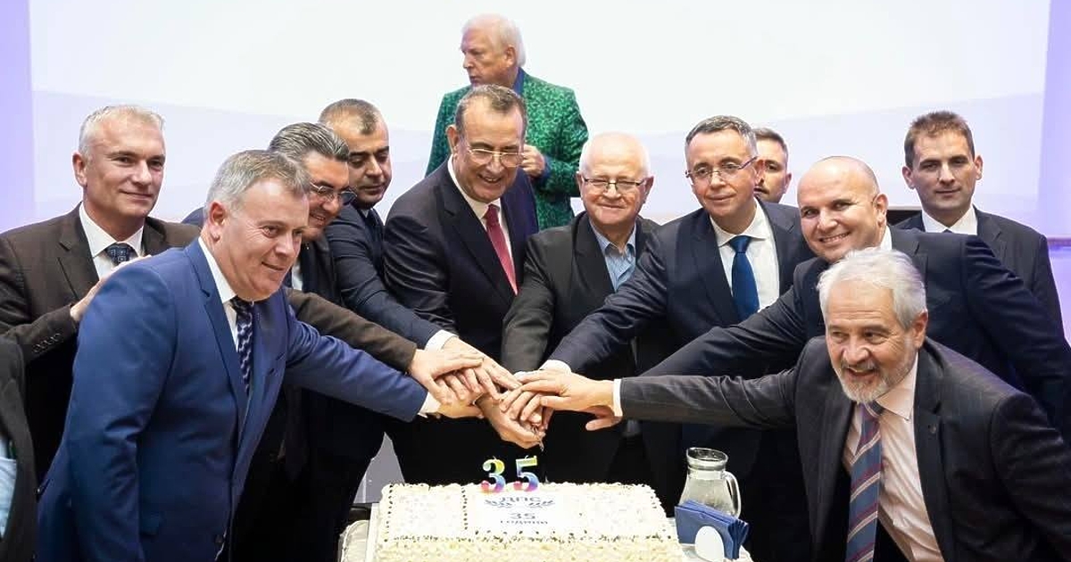 Почетният председател на ДПС Ахмед Доган, изключен формално от Движението