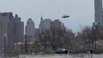 Шестима души загинаха при падането на туристически хеликоптер в река Хъдсън между