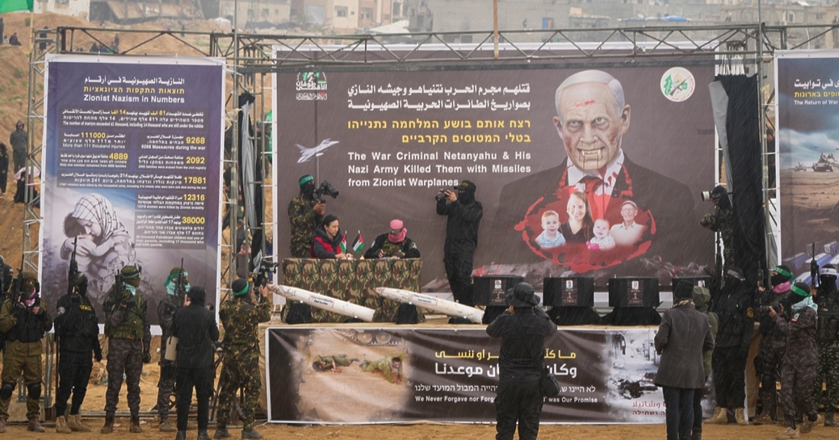 Израелският премиер Бенямин Нетаняху днес обеща да засили натиска върху