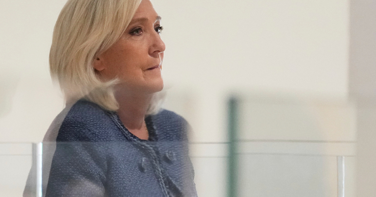 Съдбата на правителството зависи от волята на лидера на ГЕРБ