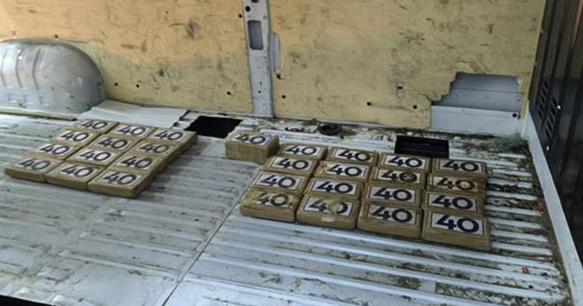 Сериозна пратка от 34 кг и 207,46 грама кокаин е разкрита късно