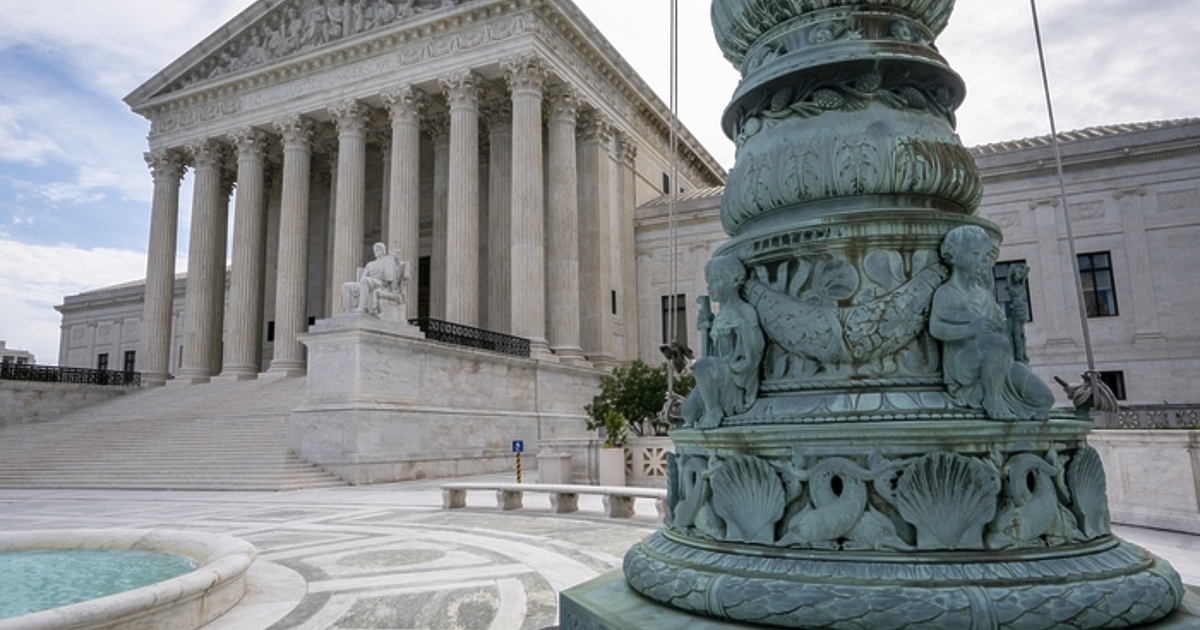 Върховният съд обяви в четвъртък, че на 15 май от