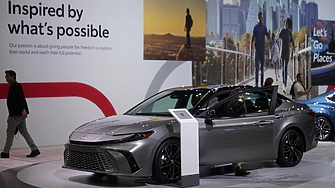 Тойота мотър Toyota Motor   Хонда мотър Honda Motor и два