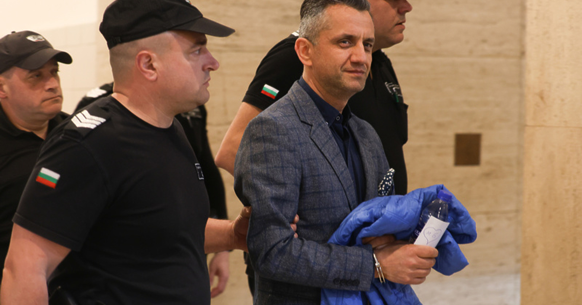 Шефът на митницата в Пловдив Мирослав Беляшки остава за постоянно в