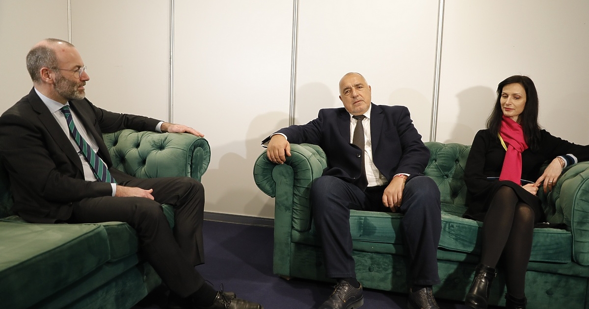 Мария Габриел пак е издигната от ГЕРБ за заместник-председател на