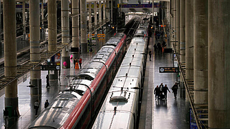 Хиляди пътници на железопътния транспорт в Испания бяха засегнати от