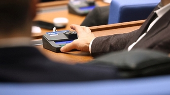 Парламентът се отказа от разглеждането на исканията на прокуратурата за