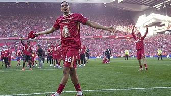 Трент Алекзандър Арнолд се сбогува с Ливърпул предаде БТА Защитникът публикува видео в