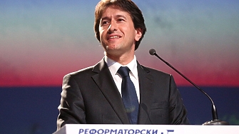 Убеден съм че животът на Пеевески в политиката няма хоризонт