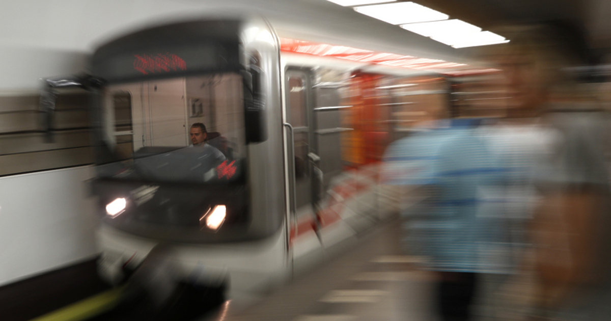 Метрото в София ще работи и утре, 16 май, съобщиха