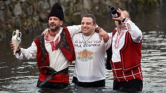 Министър Бачев имам няколко предложения за Националния културен календар 2026 1