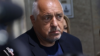 Бойко Борисов отхвърли като абсурдни твърденията че партията му стои