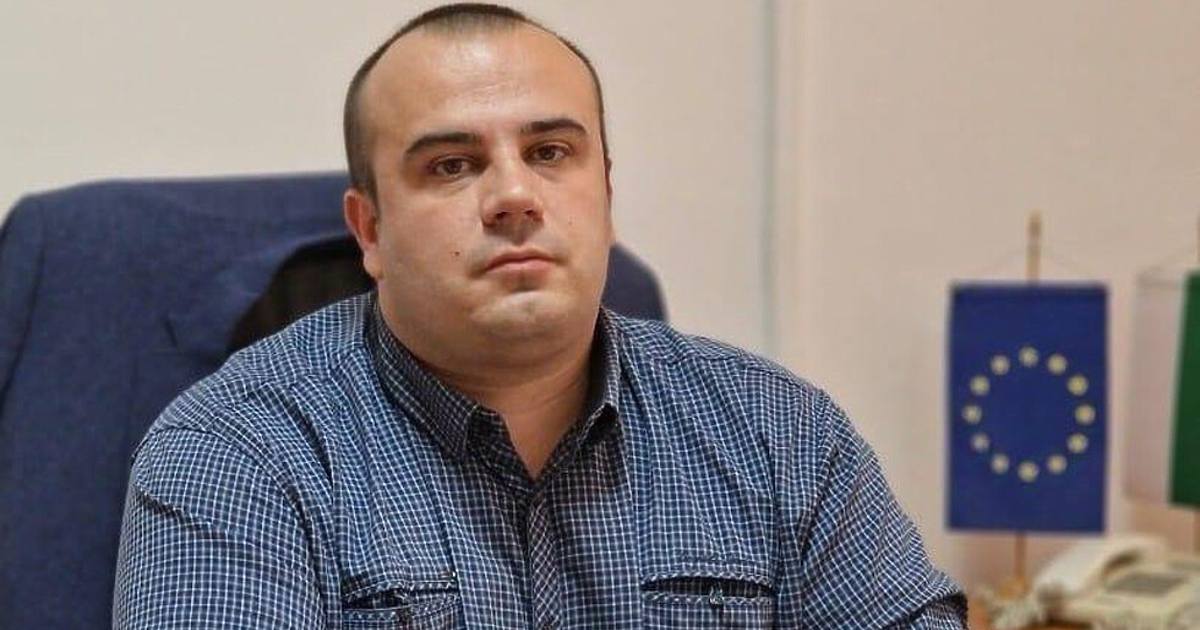 Директорът на МБАЛ Рахила Ангелова“ в Перник Емил Ненков подаде