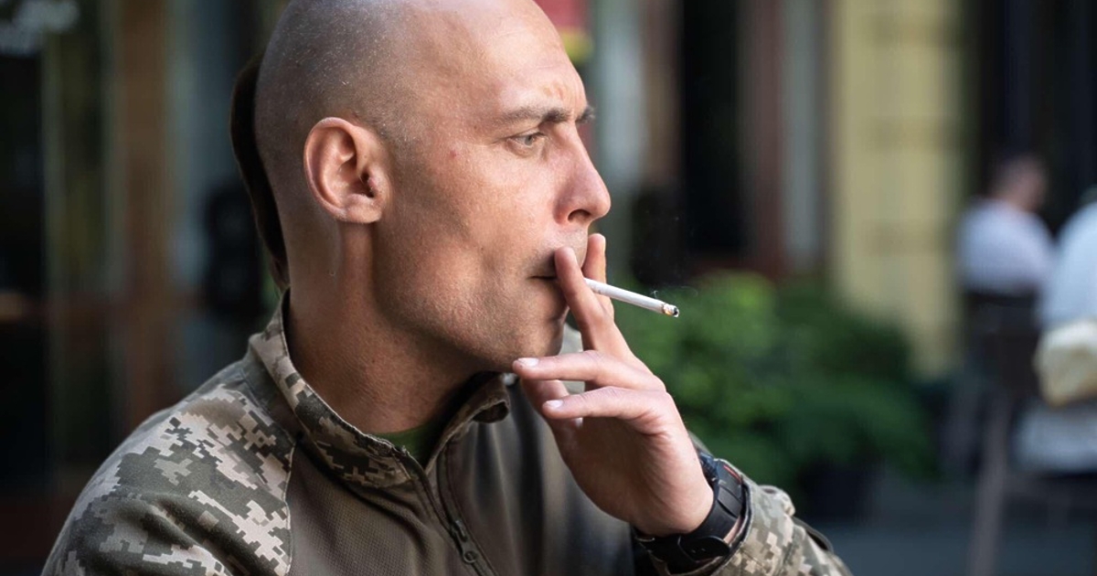 До 2014 г. Евген Шибалов (позивно име Лос) е кореспондент на