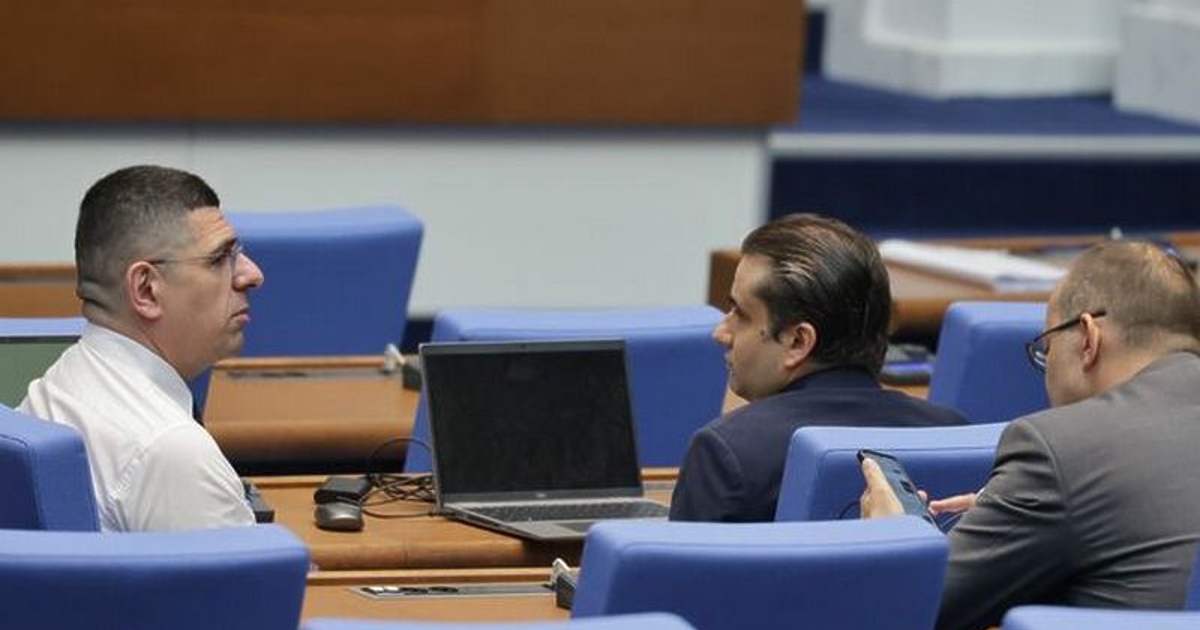 Съпредседателите на Да, България Ивайло Мирчев и Божидар Божанов, които са