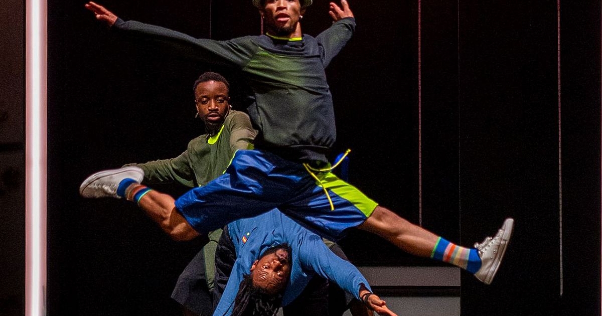 Открита танцова програма и пет урока по хип-хоп, електро, кръмп