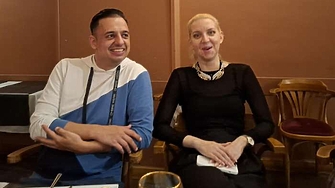 Румен Радев е страхливец а Володимир Зеленски е истински лидер