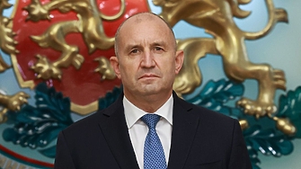 Замисълът е византийски – уж укрепваме демокрацията в България а