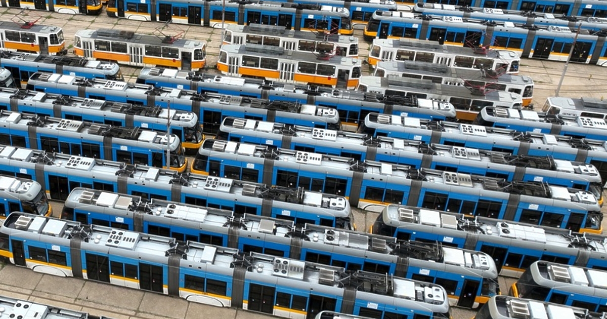 В българския политически живот има модели, които се повтарят с