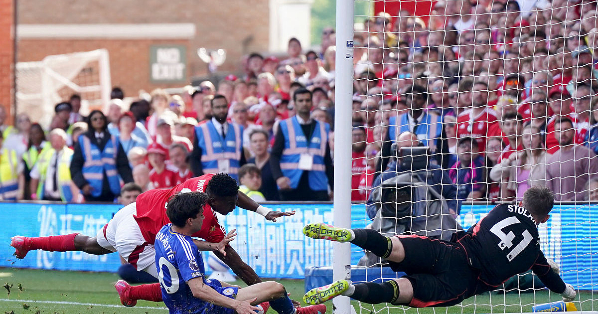 Нападателят на Нотингам“ Тайво Авонии претърпя спешна операция снощи, след