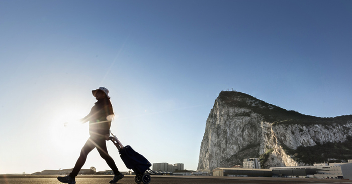 Гибралтар ще бъде в Шенген, но само по суша, стана