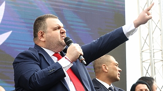 Радост за властимащите и тревога за хората така президентът