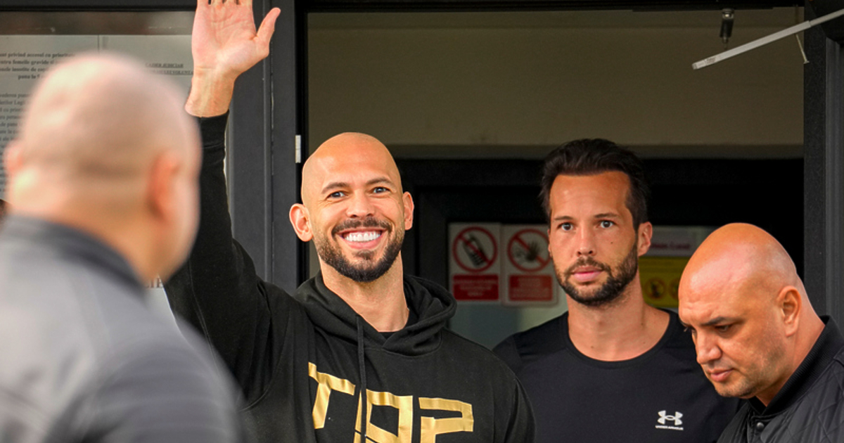 Шофьорската книжка на скандалния инфлуенсър Андрю Тейт е била отнета