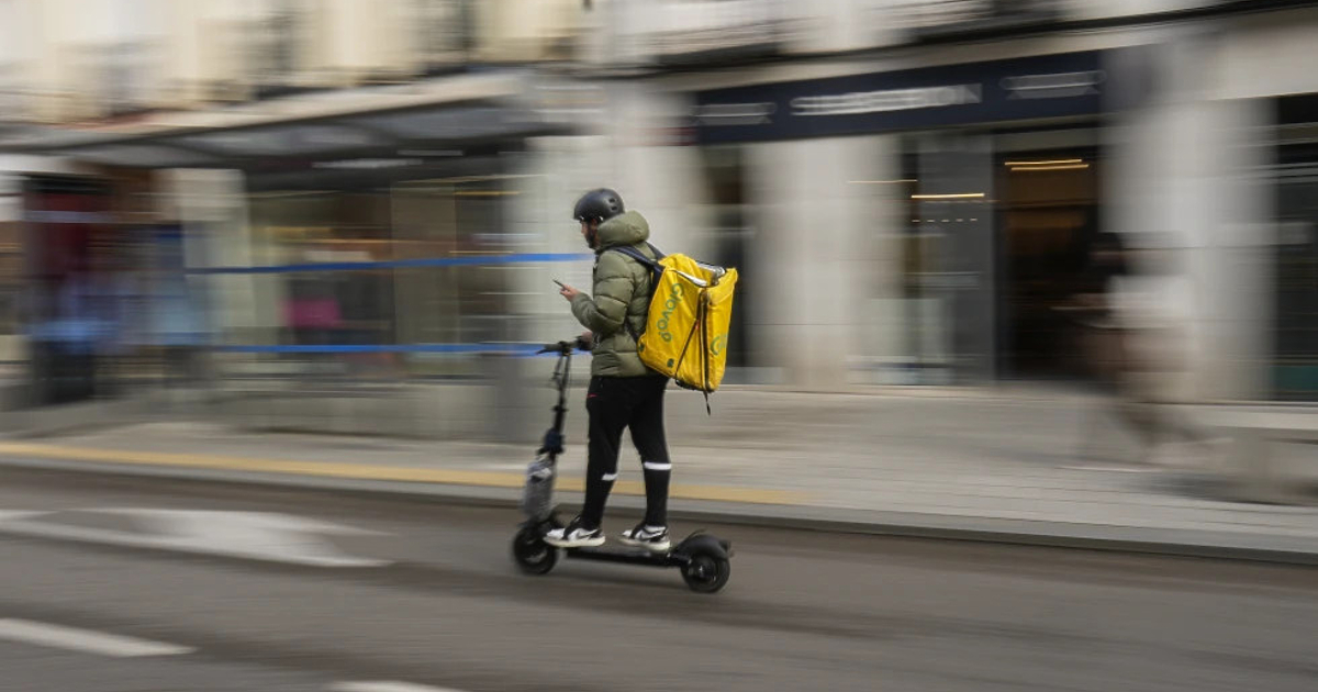 Европейската комисия съобщи, че налага глоба от 329 милиона евро