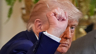 Американският президент Доналд Тръмп и неговите приближени прибягнаха до познат