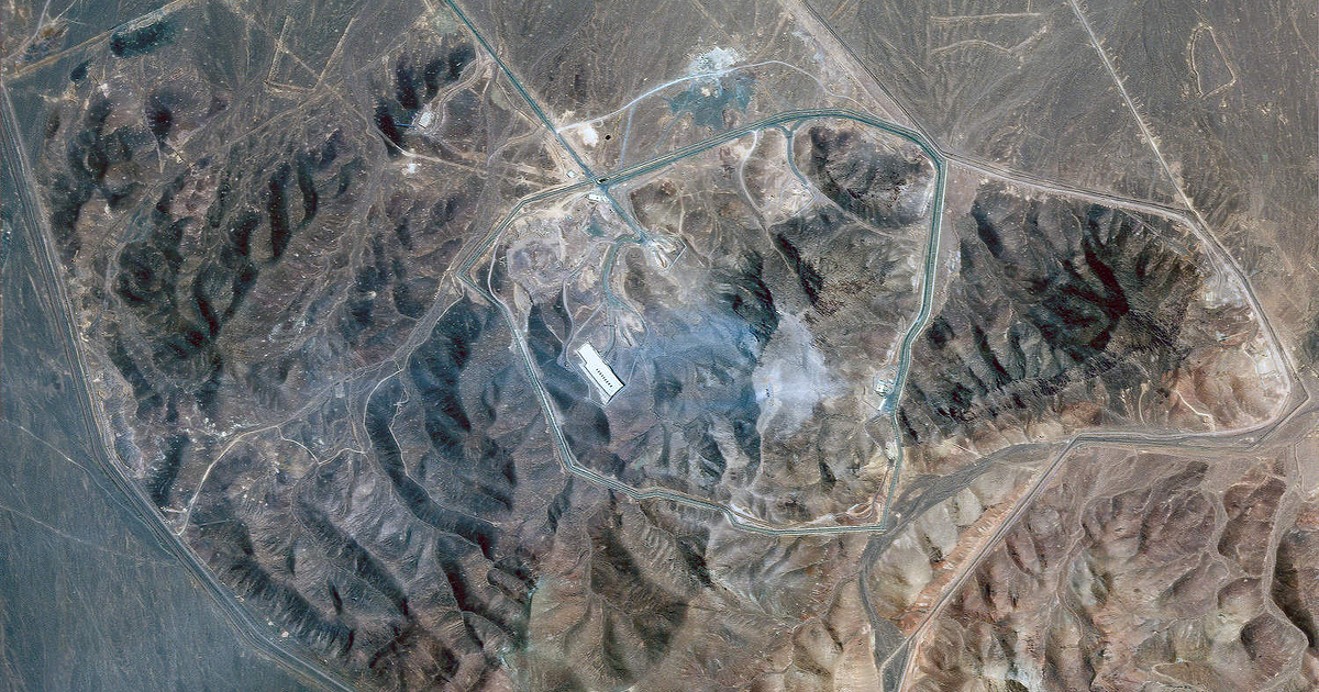 Иран е заплаха, не само защото има(ше) ядрена програма. Той е