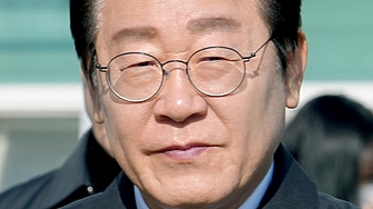 Победа за либералния кандидат Ли Дже мюн се очертава на предсрочните президентски