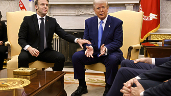 Макрон търси медийно внимание И винаги греши Това послание публикува в