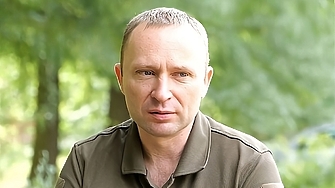 Най малко 12 украински военнослужещи бяха убити а над 60