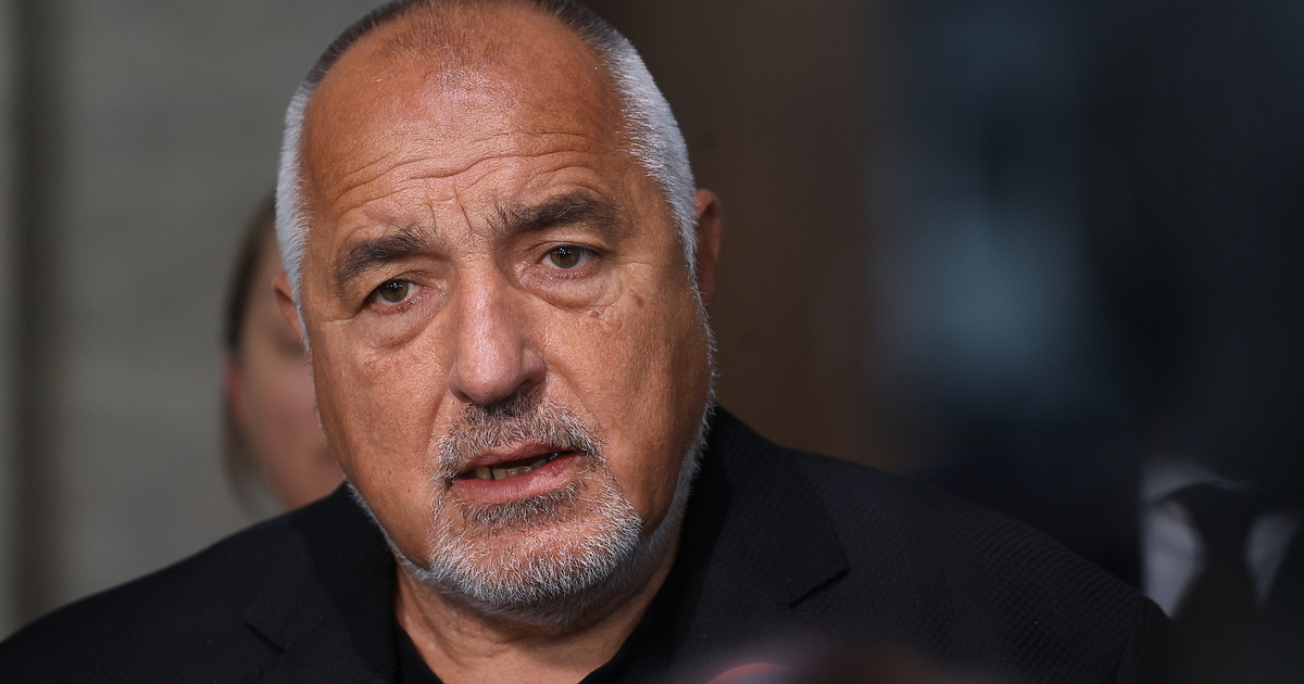 Лидерът на ГЕРБ Бойко Борисов коментира темата за това справя