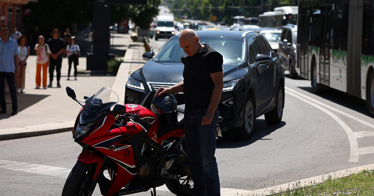 В 12:00 ч. днес в продължение на две минути сирените