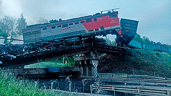 Седем души загинаха а над 70 бяха ранени при срутвания