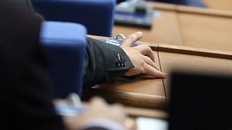 Парламентът прие на първо четене законопроект за изменение на Закона