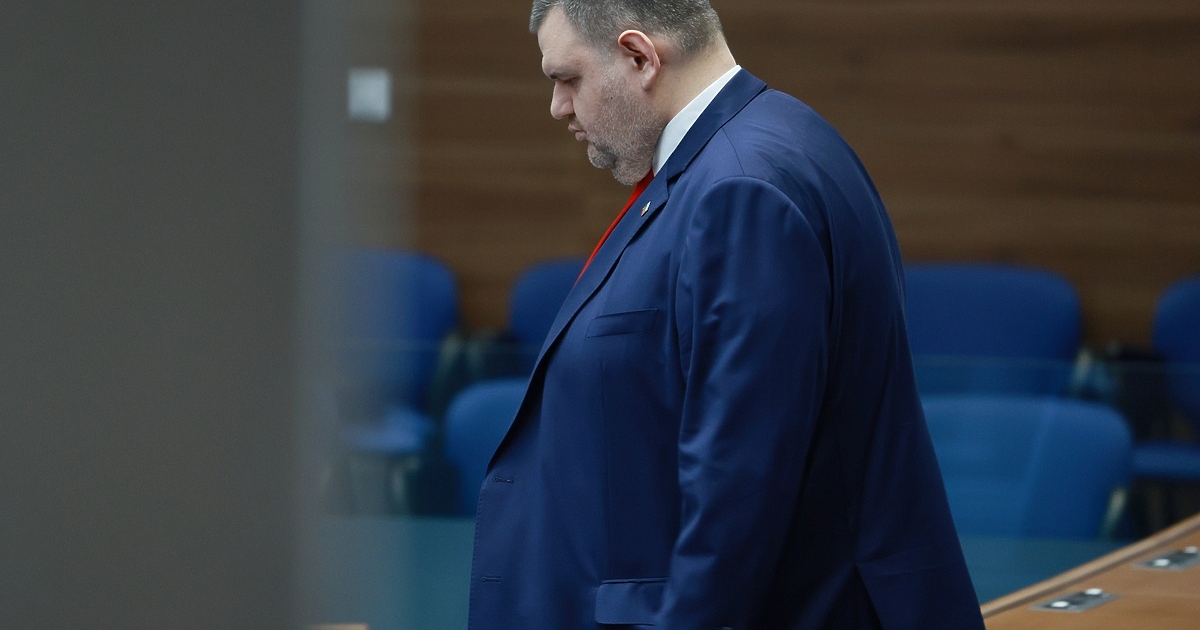 Няма как да се случи процес на изчистване на влиянието