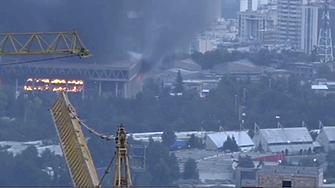 Иранската държавна телевизия съобщи днес за трима убити при израелския въздушен