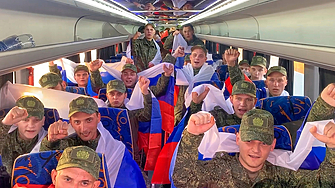 Втора група военнослужещи от Русия се завърнаха днес от плен