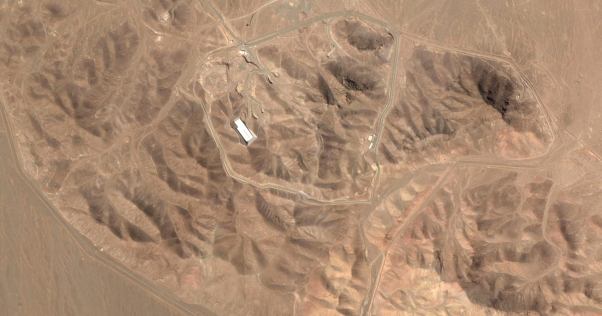 Американската противобункерна бомба, която единствено може да разруши намиращи се