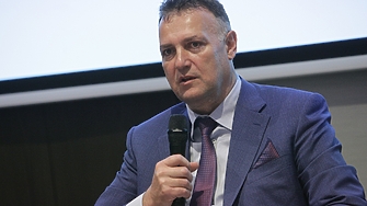 Българският енергиен холдинг изтегли рекордният за българска държавна компания дълг