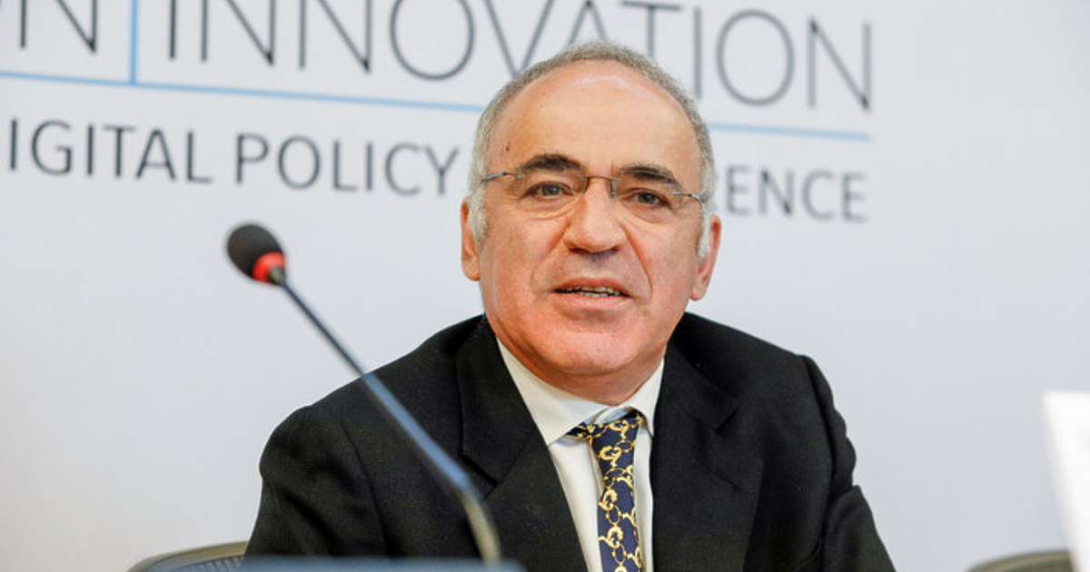 Богаташ от Уолстрийт твърди, че е бил измамен и е финансирал